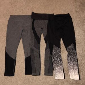 3 BUNDLE PAIRS OF LEGGINGS/FITNESS LEGGINGS